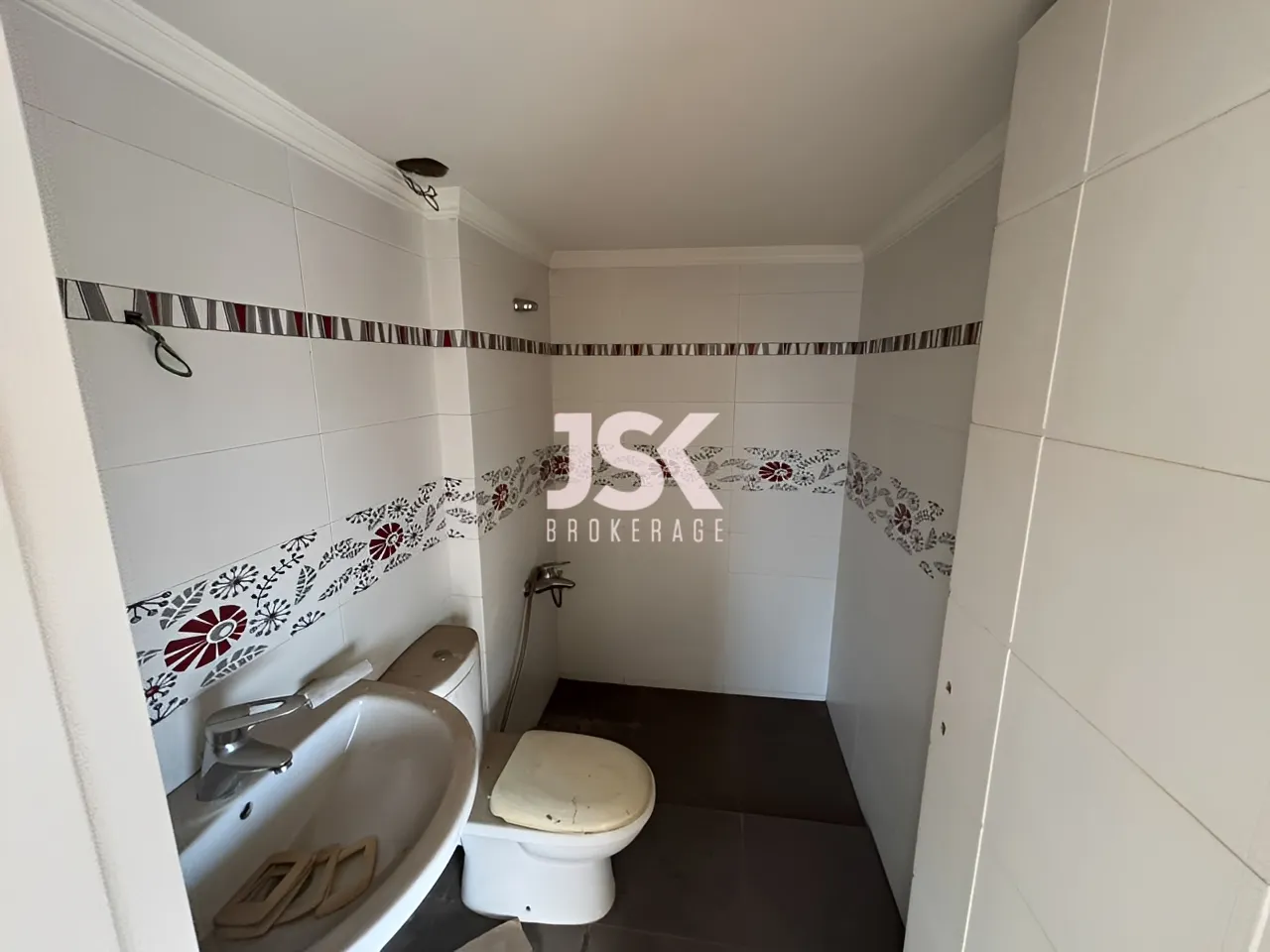 Apartment for Sale in Jdeideh
