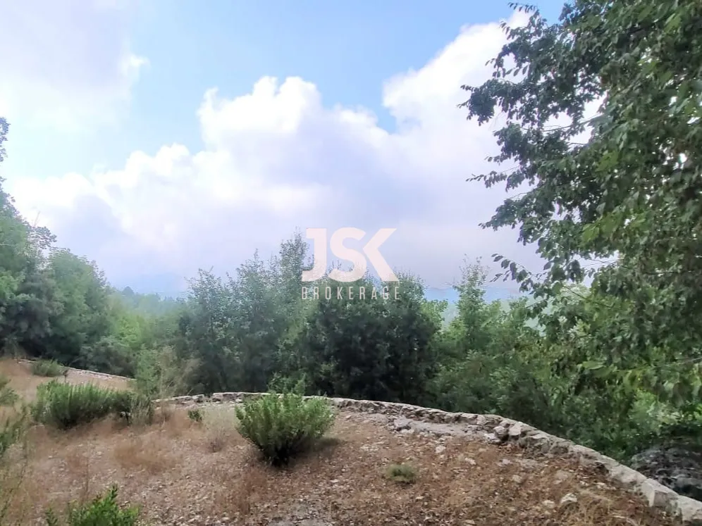 Land for Sale in Chahtoul