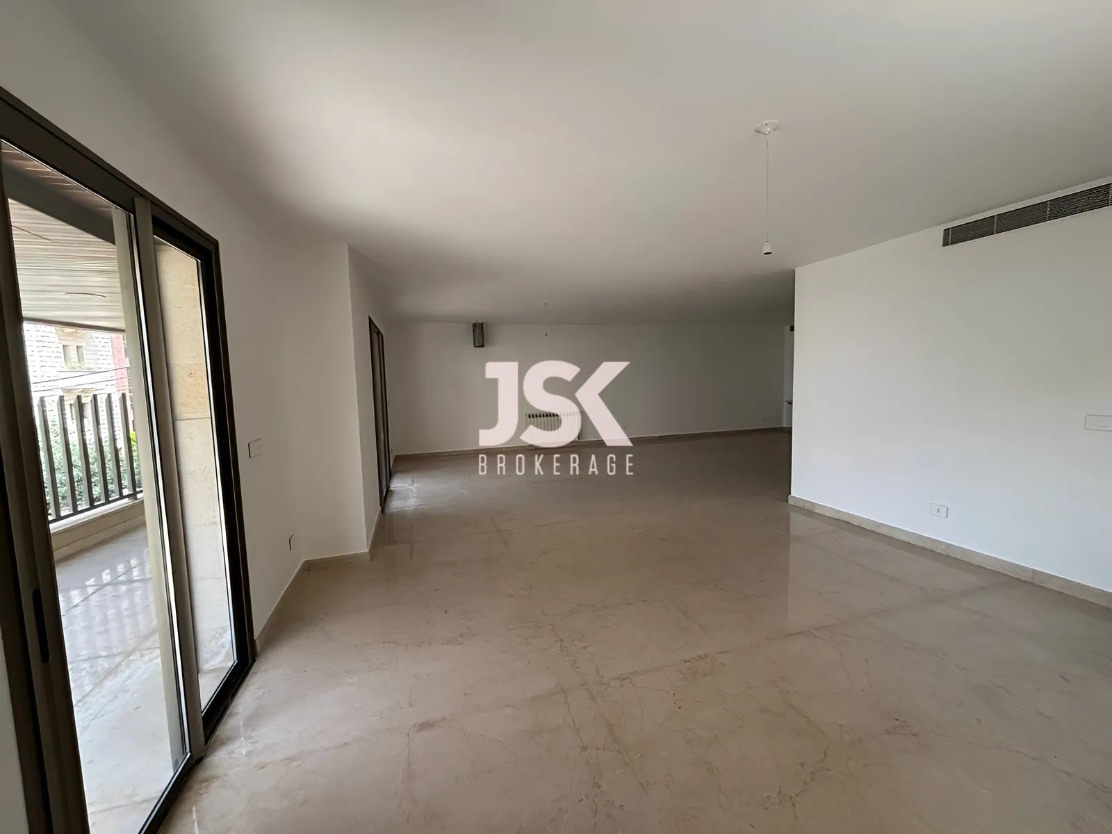 Apartment for Sale in Cornet Chahwan