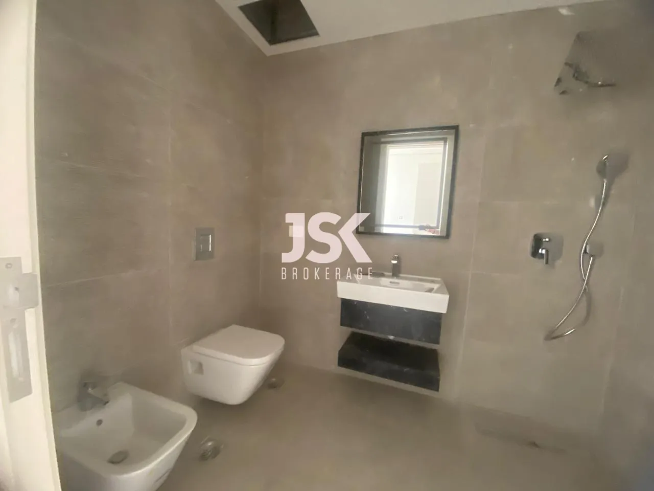 Apartment for Rent in Ras