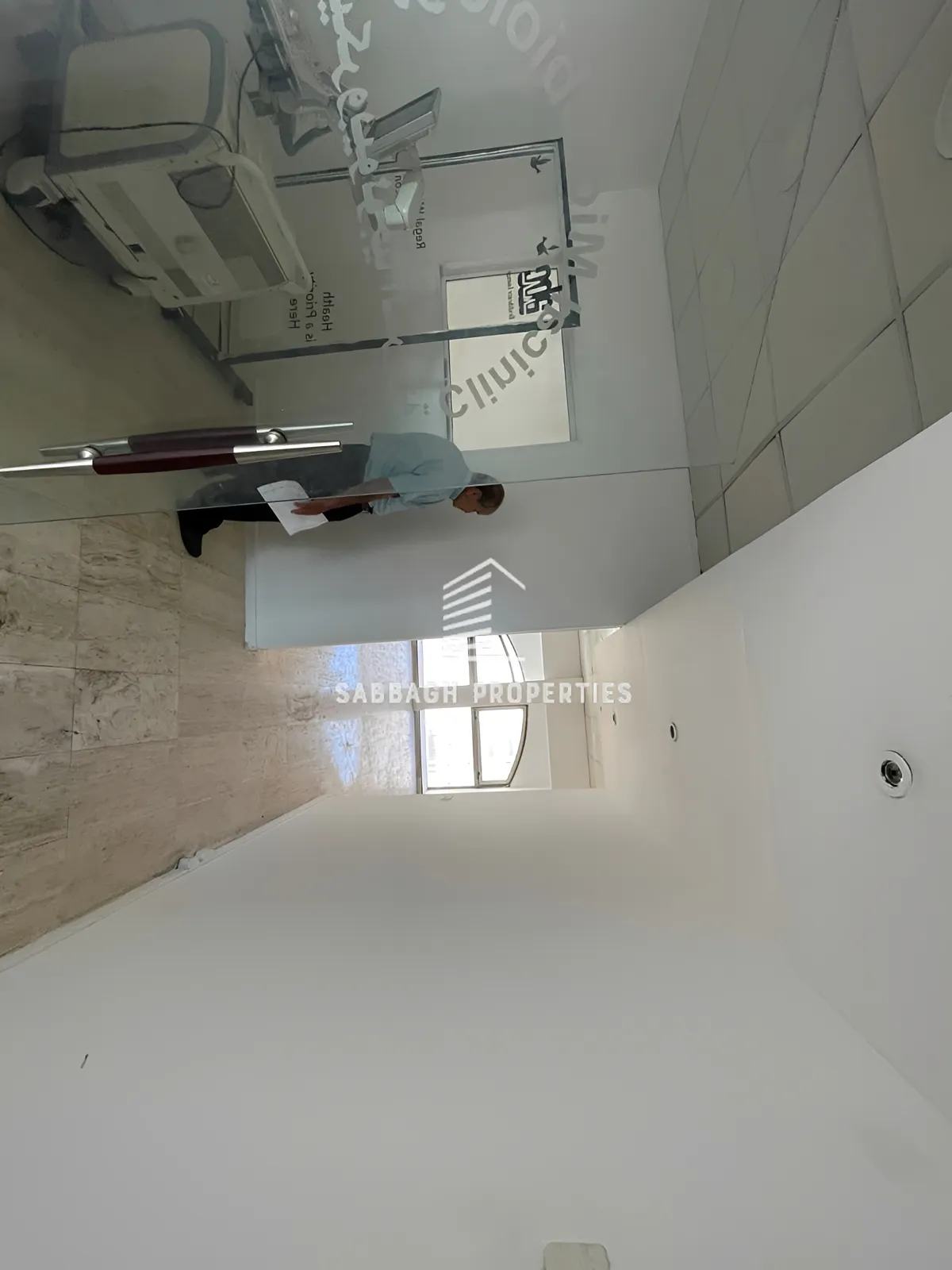 Office for rent in Sassine