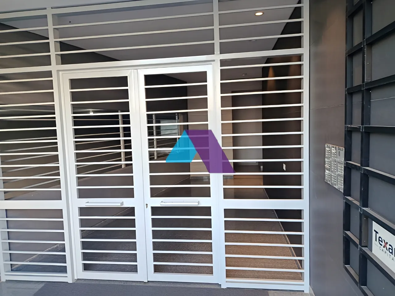 Office for Sale in Ain El Remmaneh