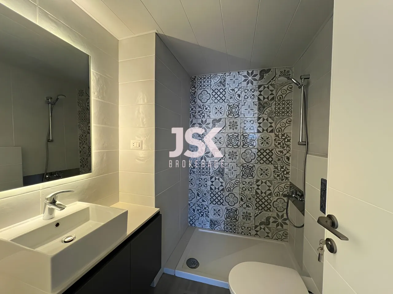 Apartment for Sale in Byblos - 3 bed, 4 bath