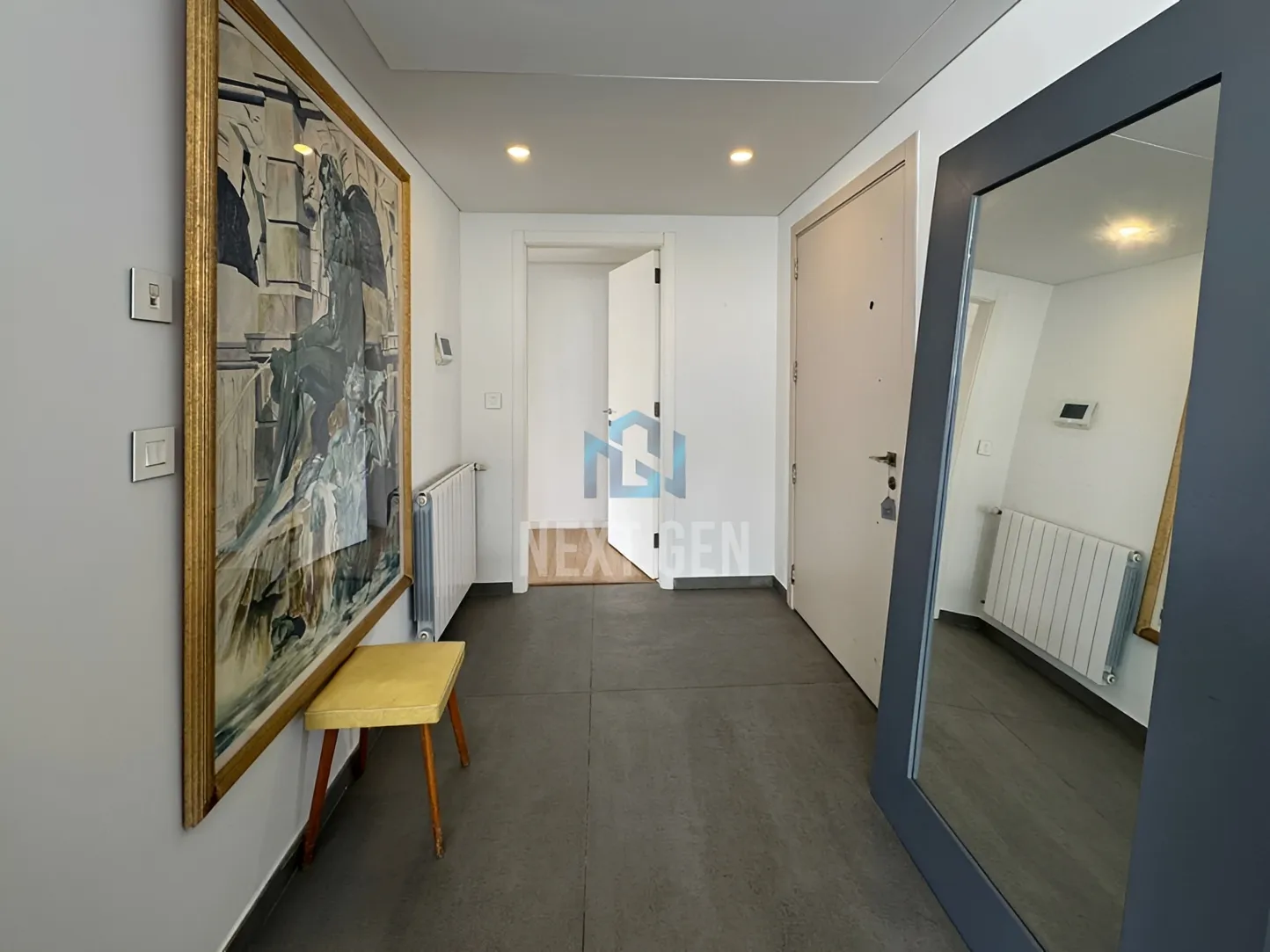 Apartment for rent in Achrafieh, Beirut, Lebanon - 2 bed, 3 bath