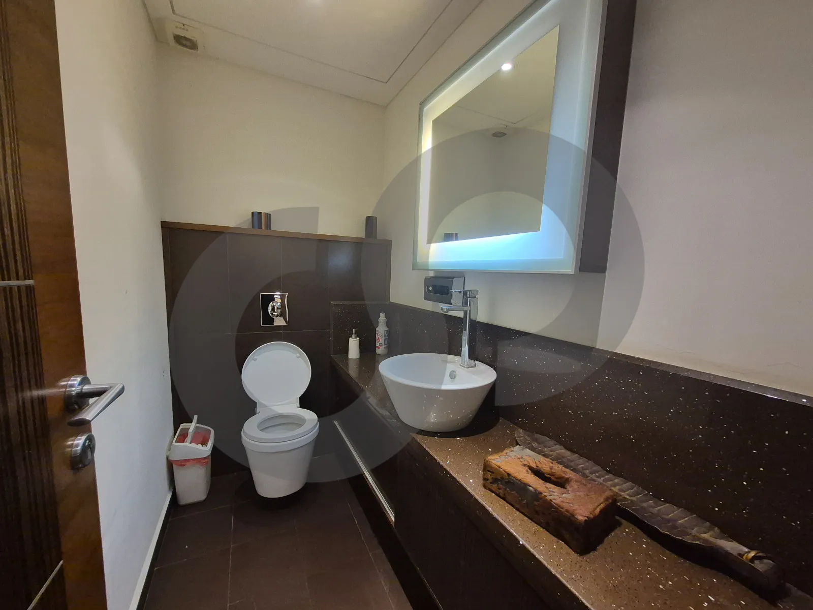 Office for Sale in Zalqa