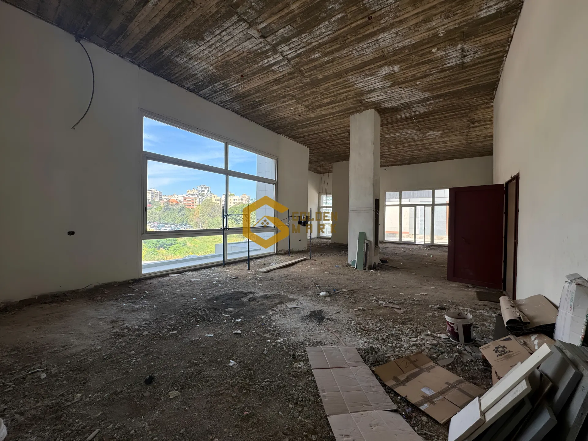 Showroom for Rent in Sin El Fil