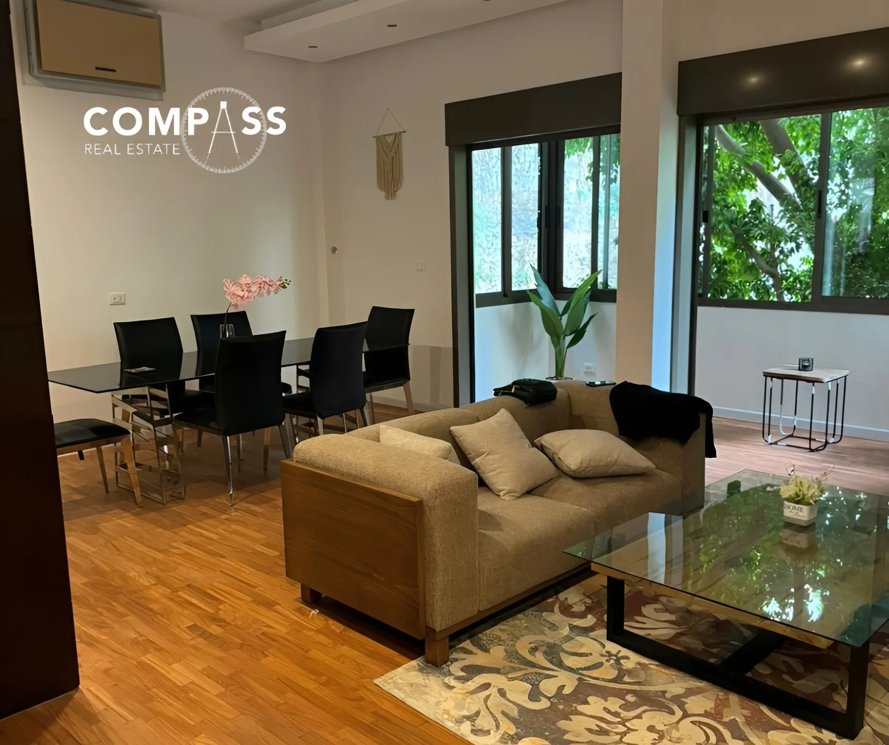 Apartment for rent in Achrafieh, Beirut, Lebanon - 2 bed, 3 bath