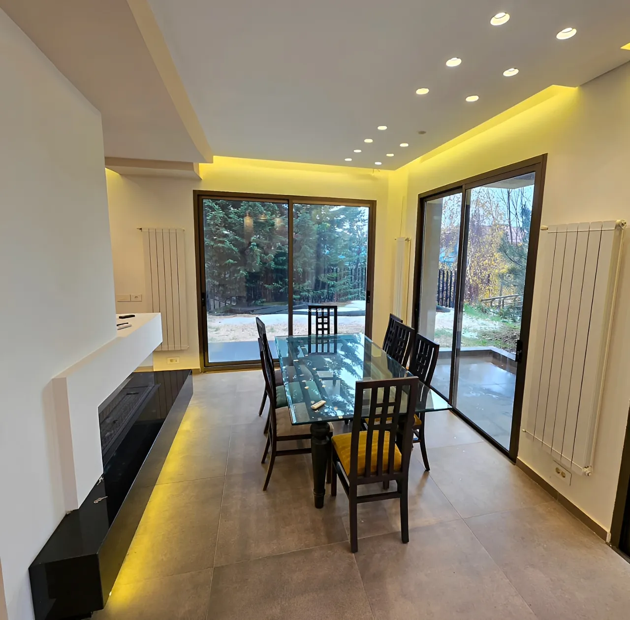Triplex for rent in Faqra