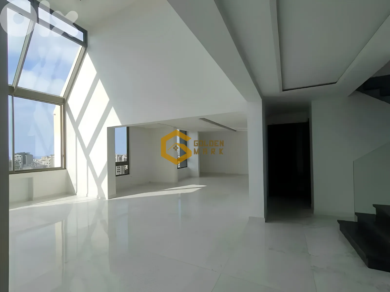 Apartment for Sale in Jdeideh - 4 bed, 5 bath