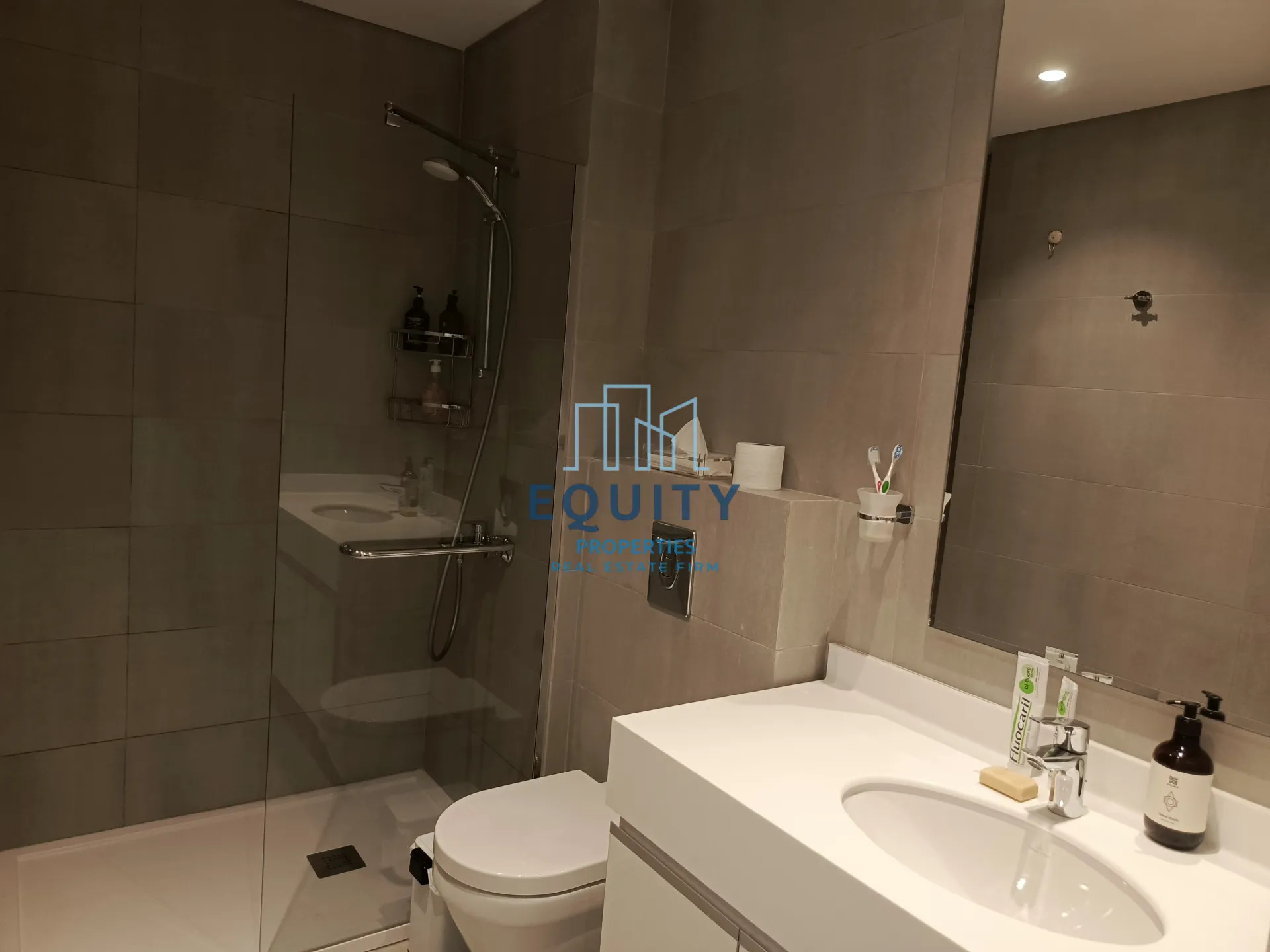Chalet for sale in Anfeh