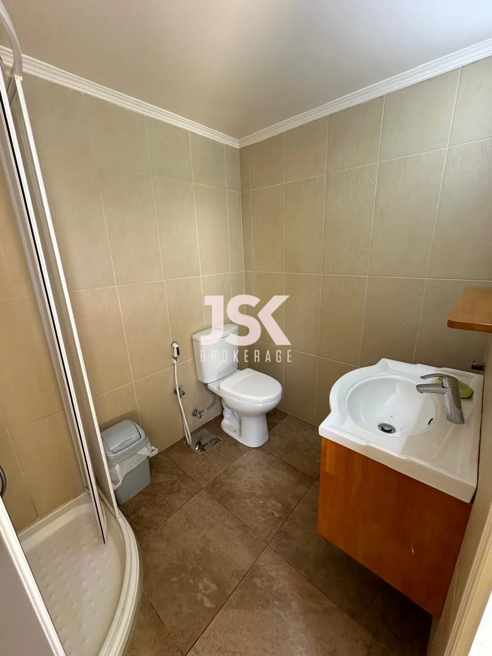 Apartment for Rent in Baabdat
