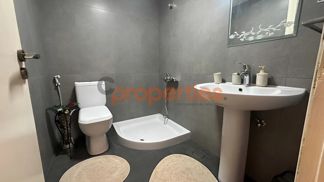 Office for Rent in Manara