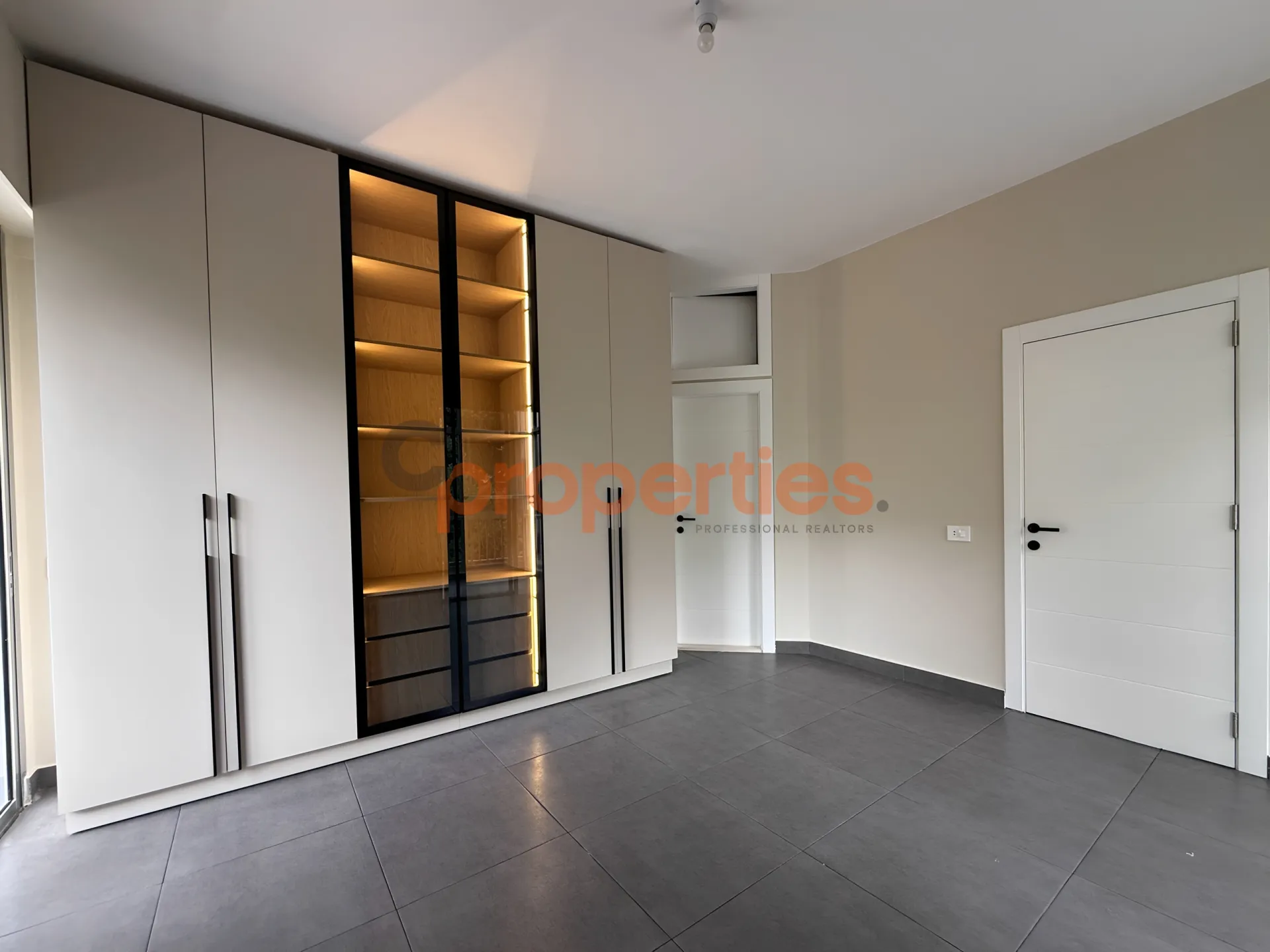 Chalet for Sale in Jounieh