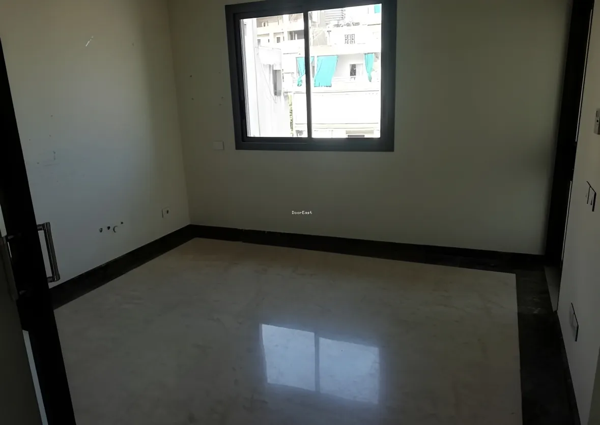 Office for rent in Achrafieh