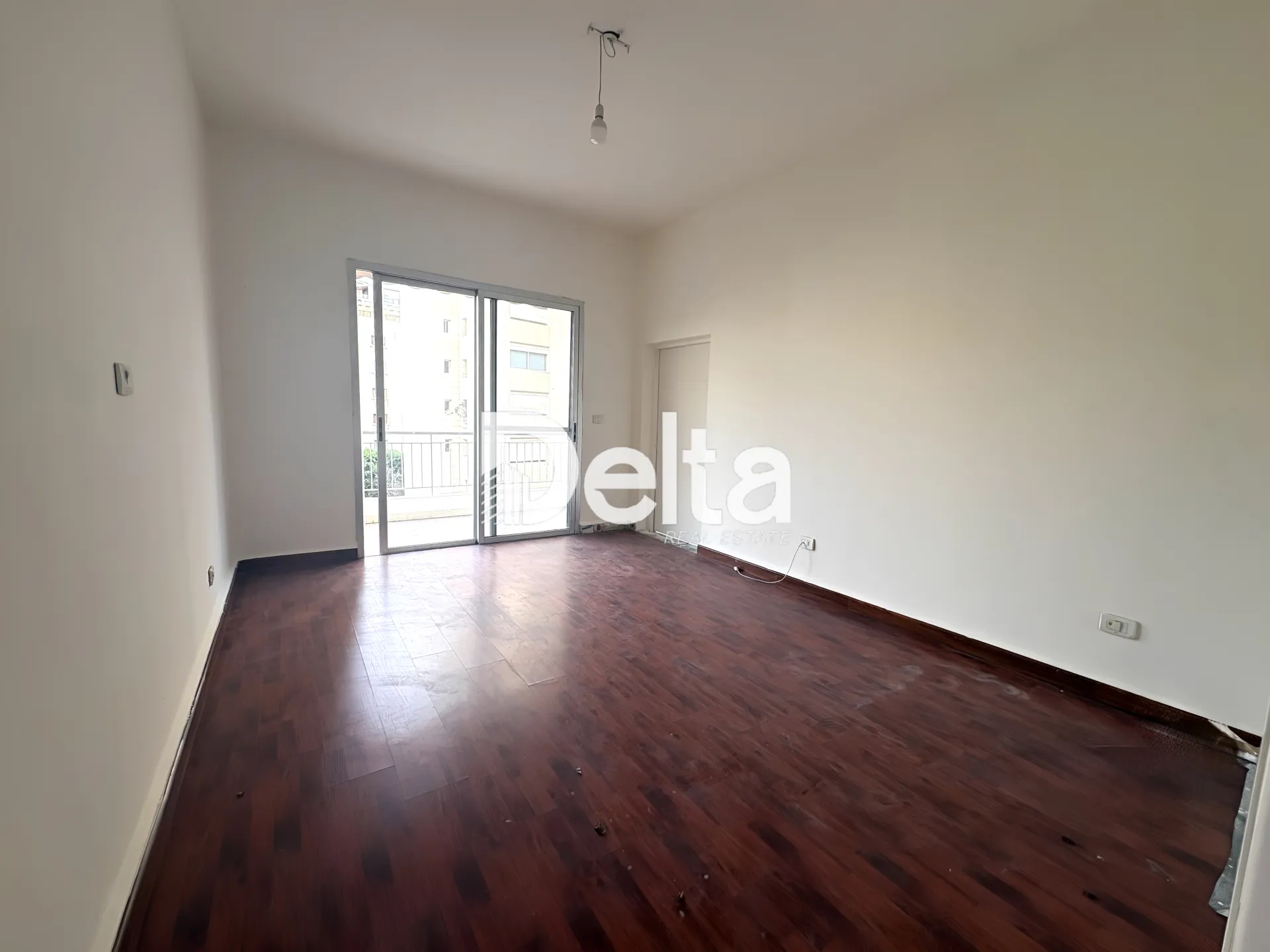 Apartment for rent in Sakiet El Janzeer