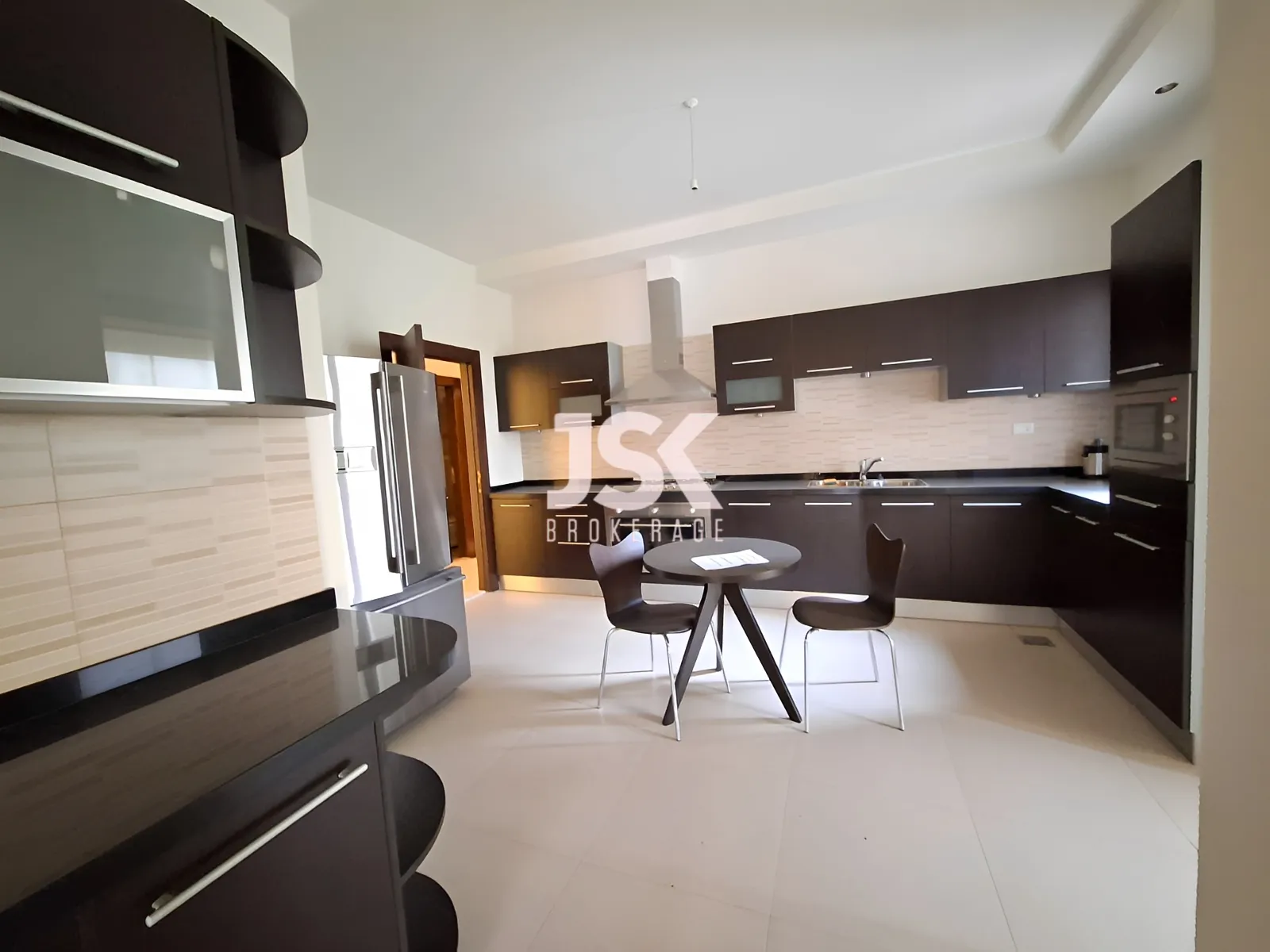 Apartment for Sale in Adma w Dafnah