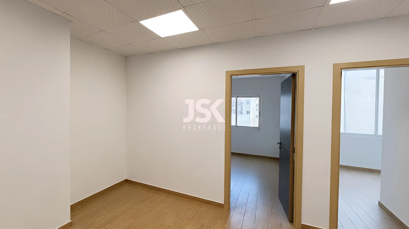 Office for Sale in Daoura
