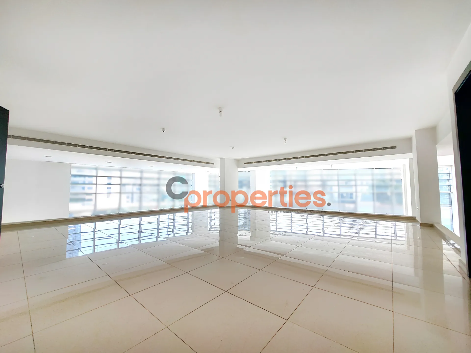 Office for Sale in Horch Tabet