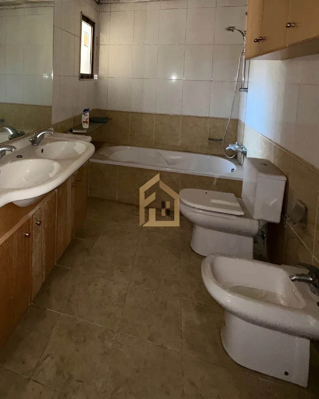 Apartment for sale in Manara