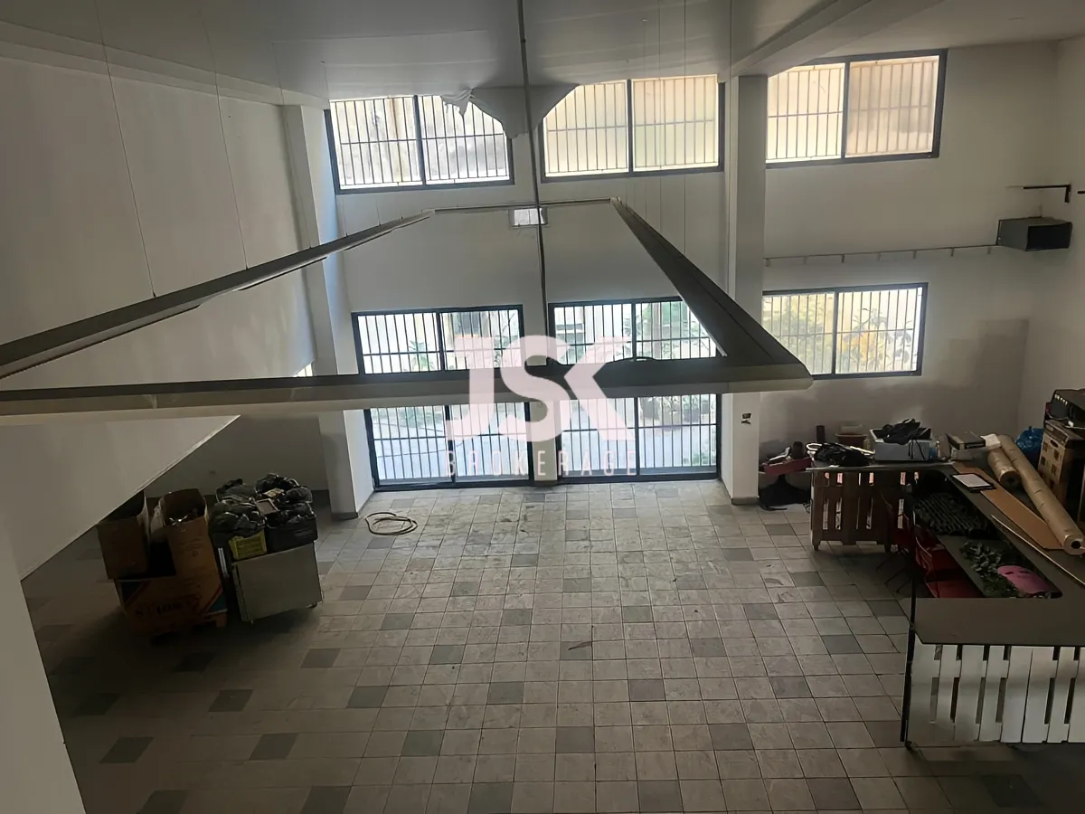 Commercial property for Rent in Corniche El Nahr, Beirut, Lebanon