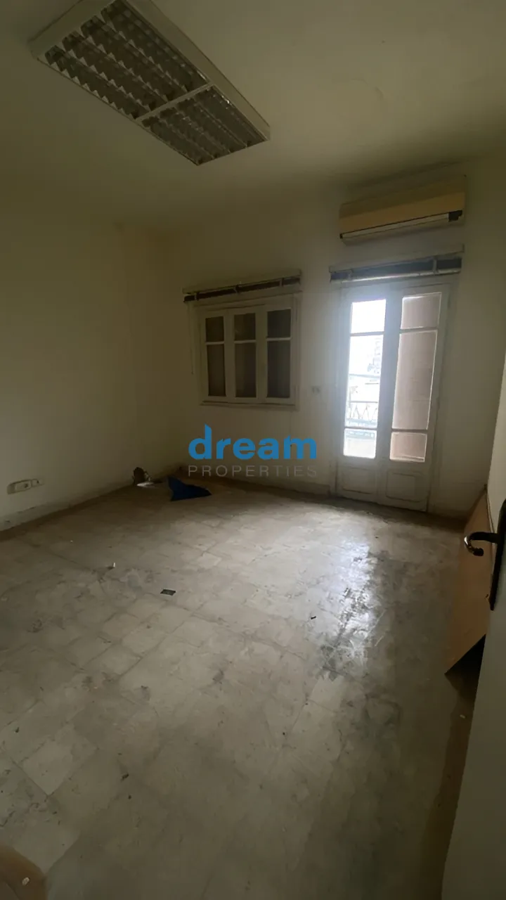 Apartment for sale in Jdeideh, Lebanon - 4 bed, 2 bath