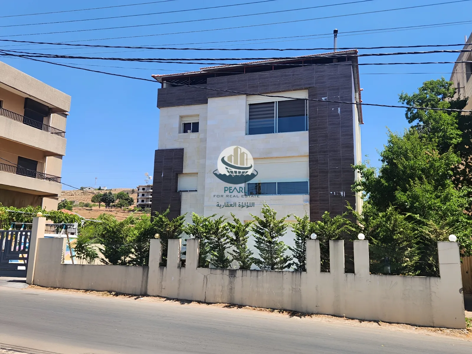 Commercial Building for sale in Bhamdoun