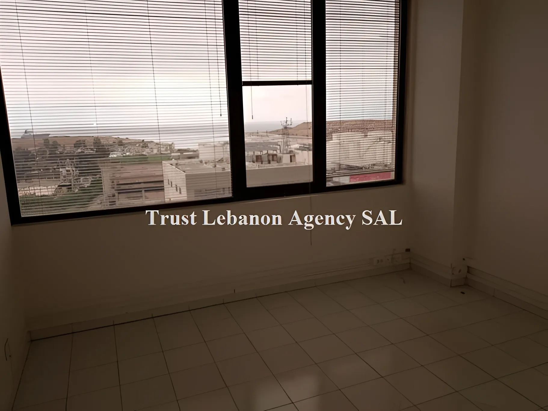 Office For Rent in Metn, Dawra