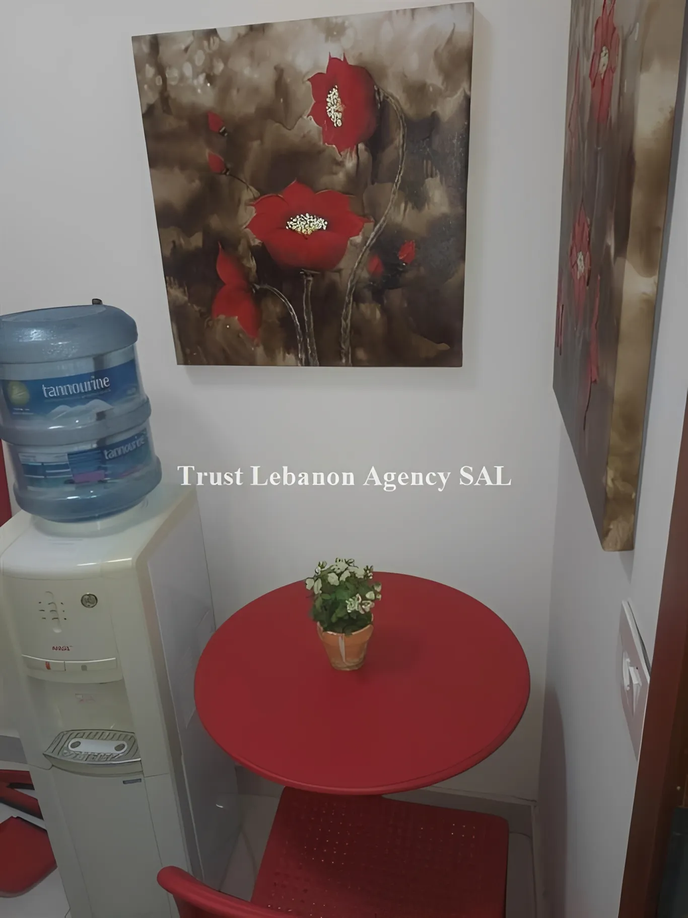 Commercial Property For Rent in Metn, Jdeideh