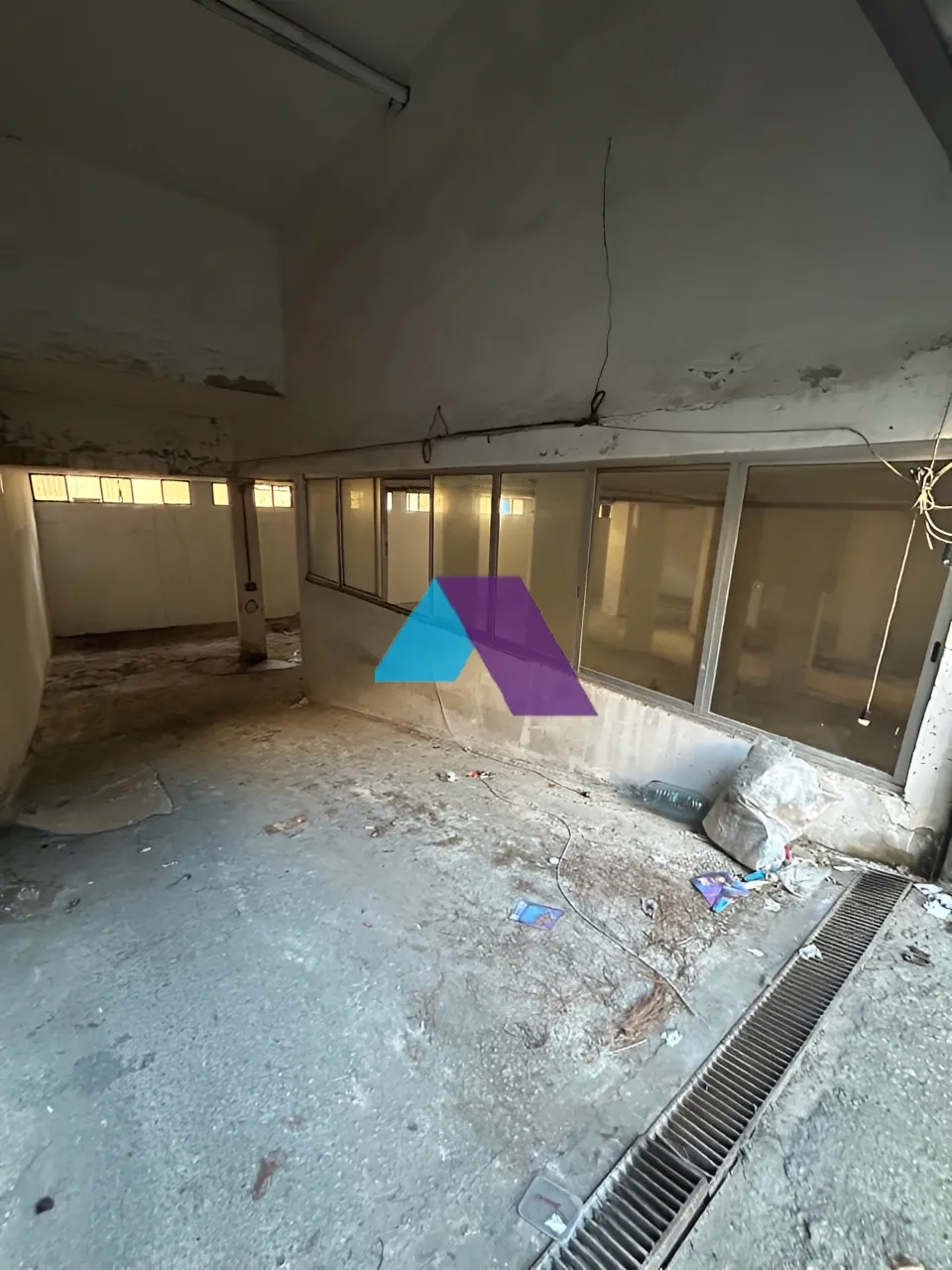 Warehouse for sale in Sabtiyeh