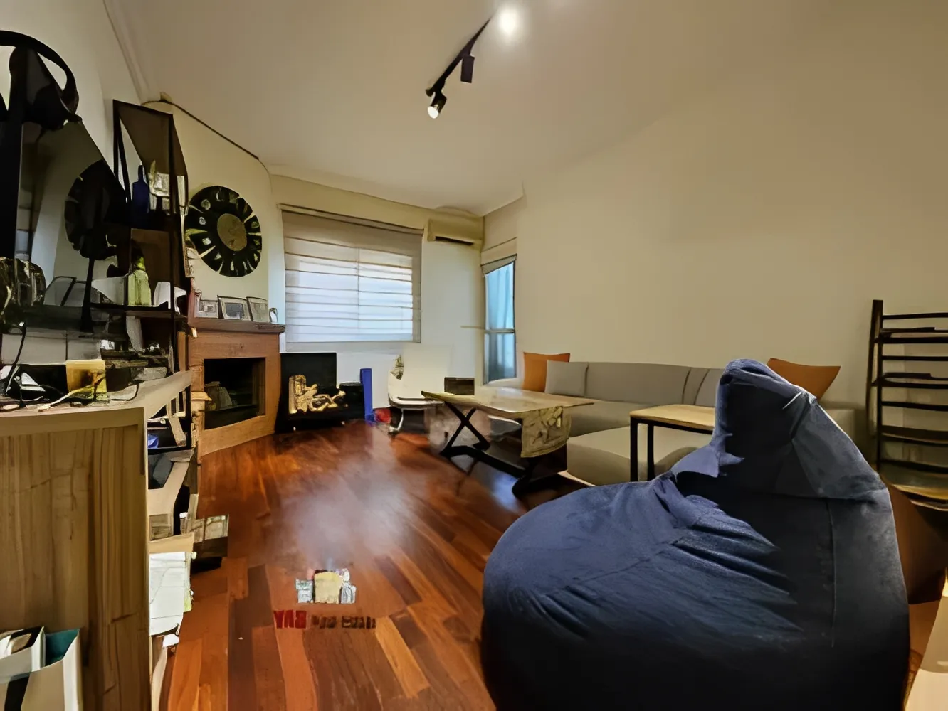 Apartment for Sale in Ballouneh - 3 bed, 2 bath