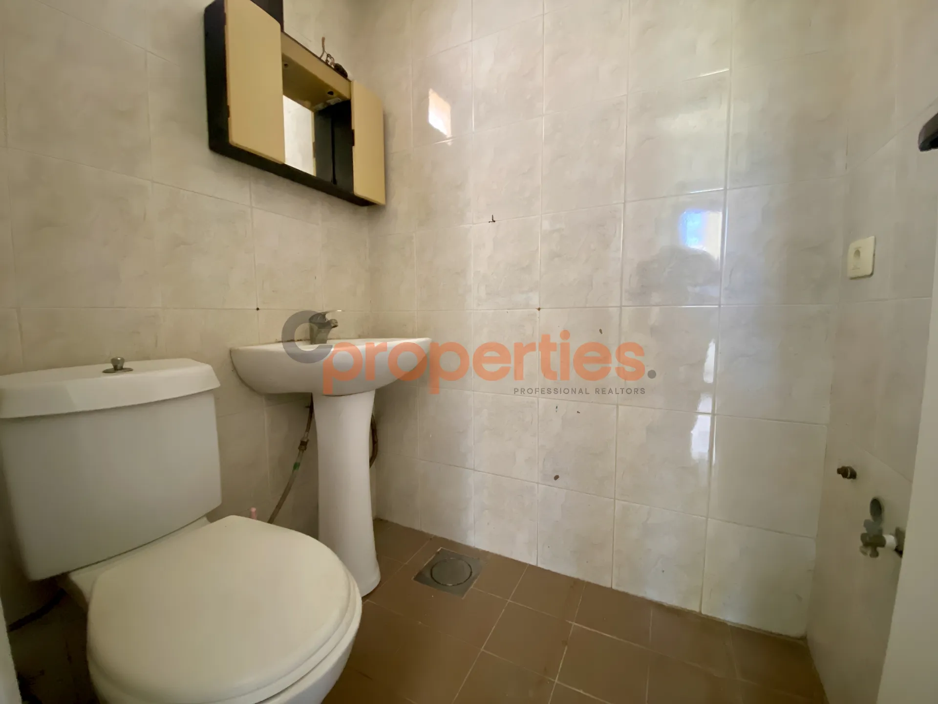 Apartment for Rent in Bqennaya