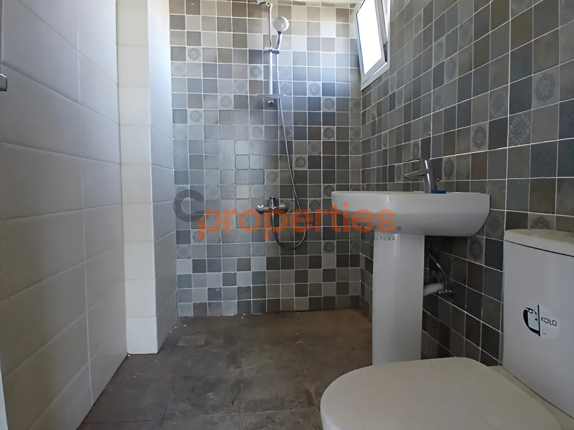 Apartment for Sale in Aannaya - 2 bath