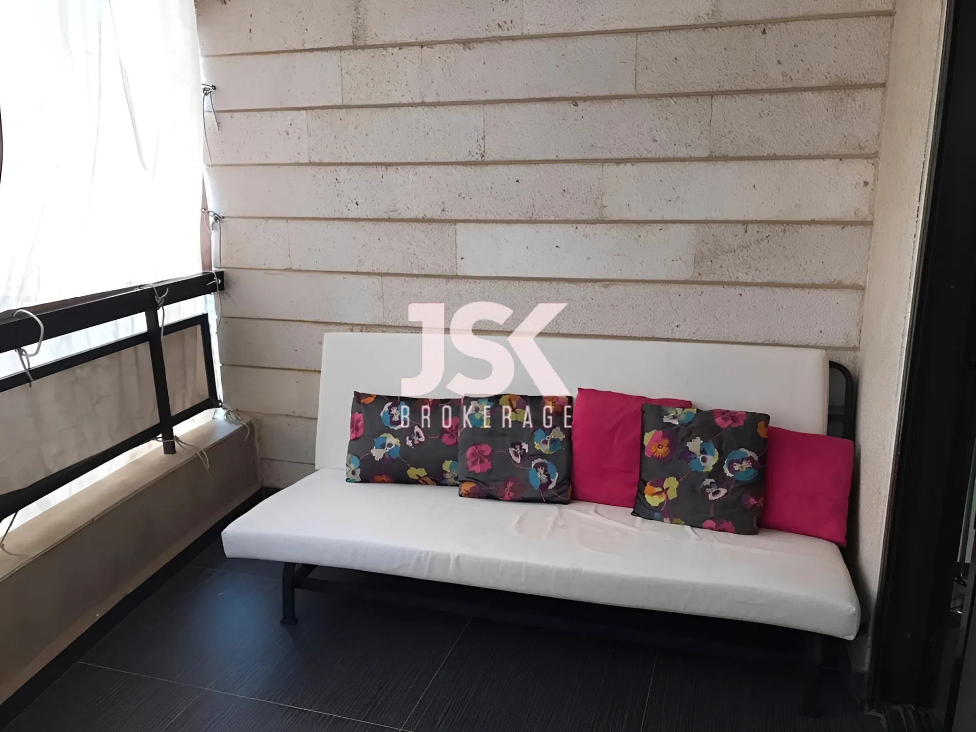 Apartment for Sale in Dik El Mehdi, Lebanon - 3 bed, 2 bath