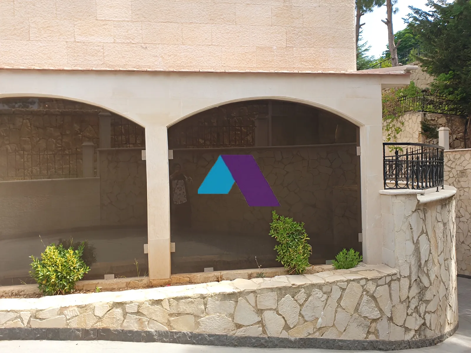 Villa for Sale in Aabadiyeh - 4 bed, 3 bath