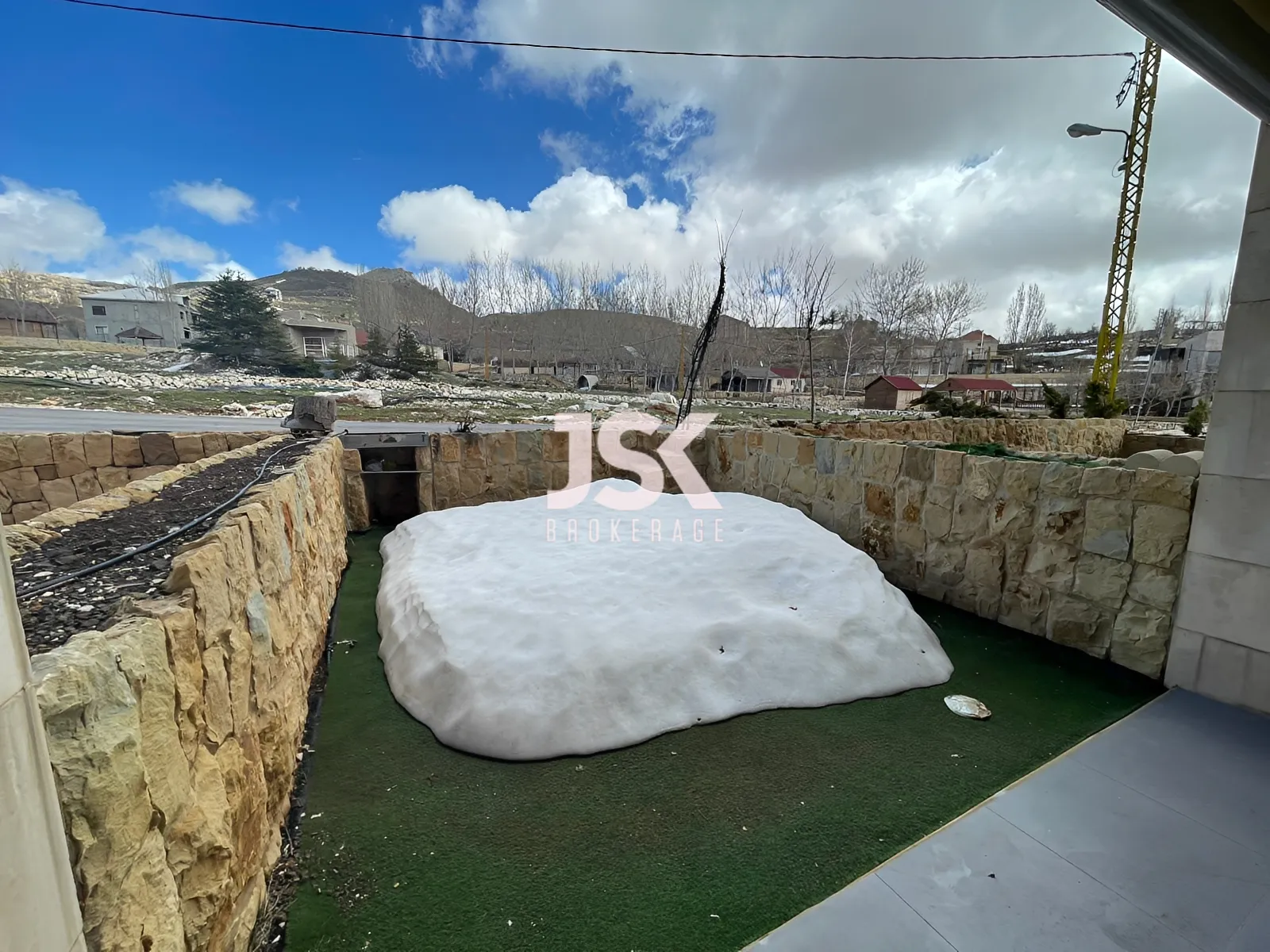 Chalet for Rent in Laqlouq
