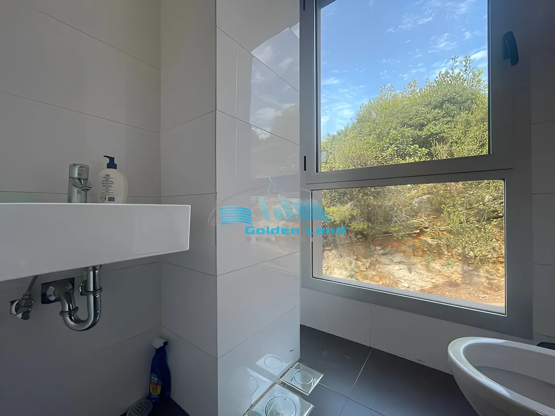 Office for Sale in Mtaileb