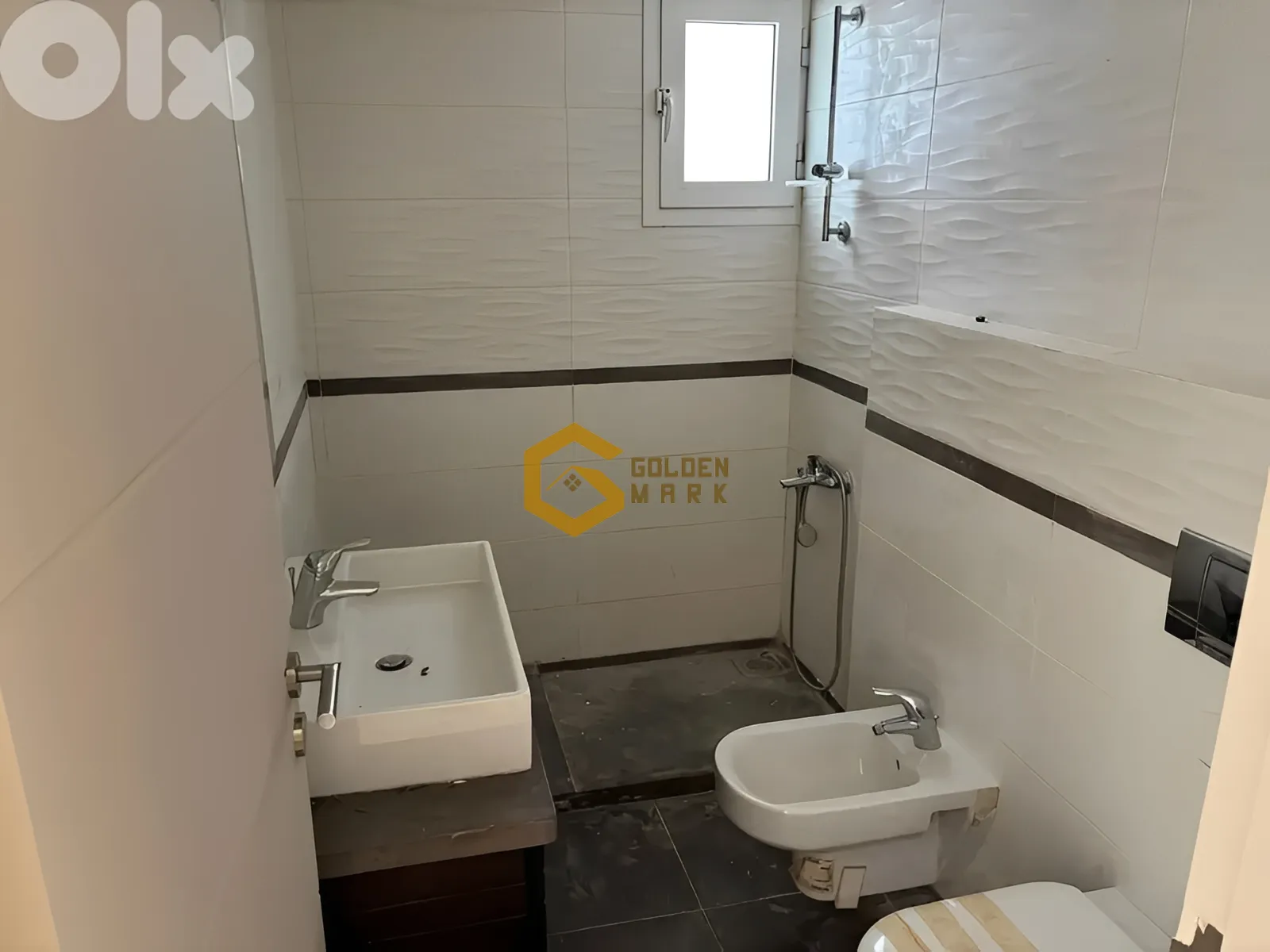 Apartment for Sale in Haret Sakher