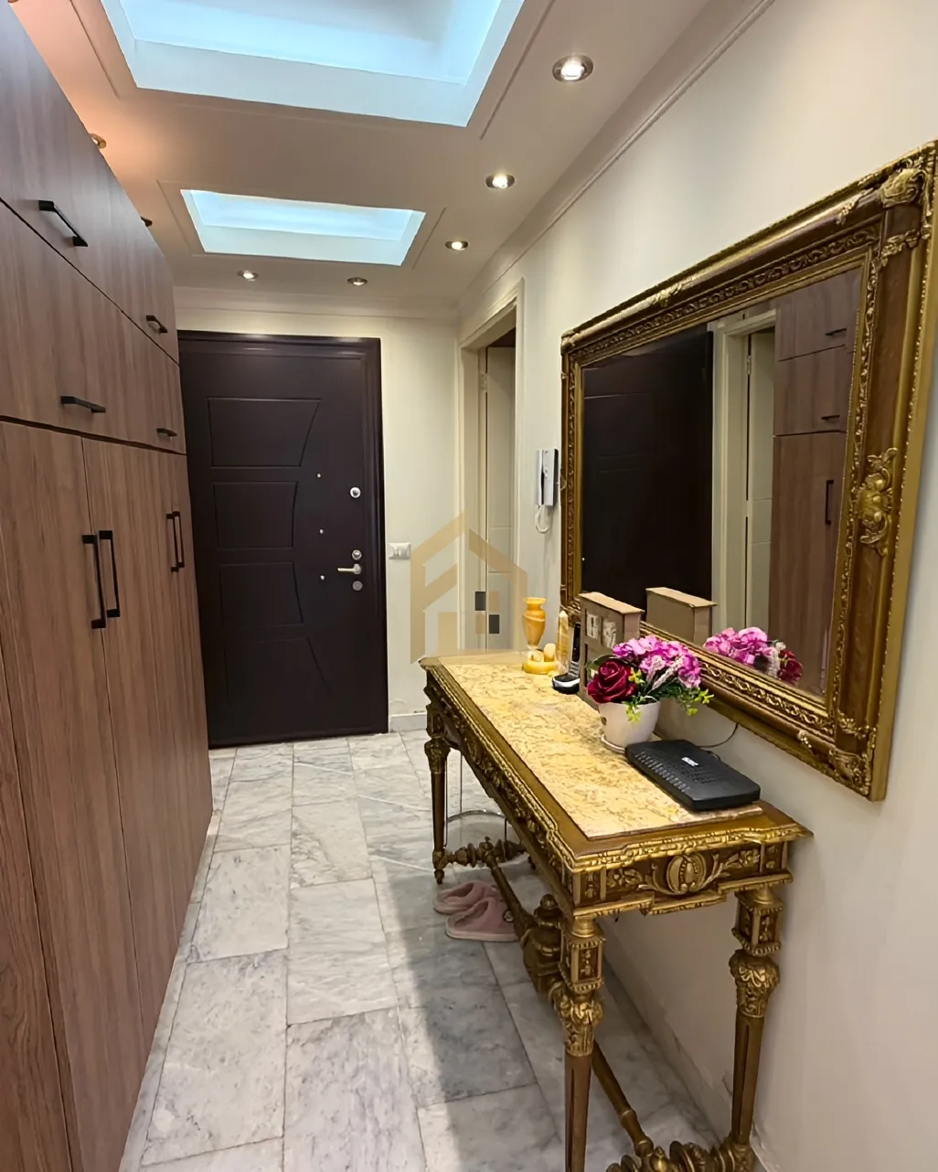 Apartment for sale in Bourj Abi Haydar, Beirut, Lebanon - 2 bed, 2 bath