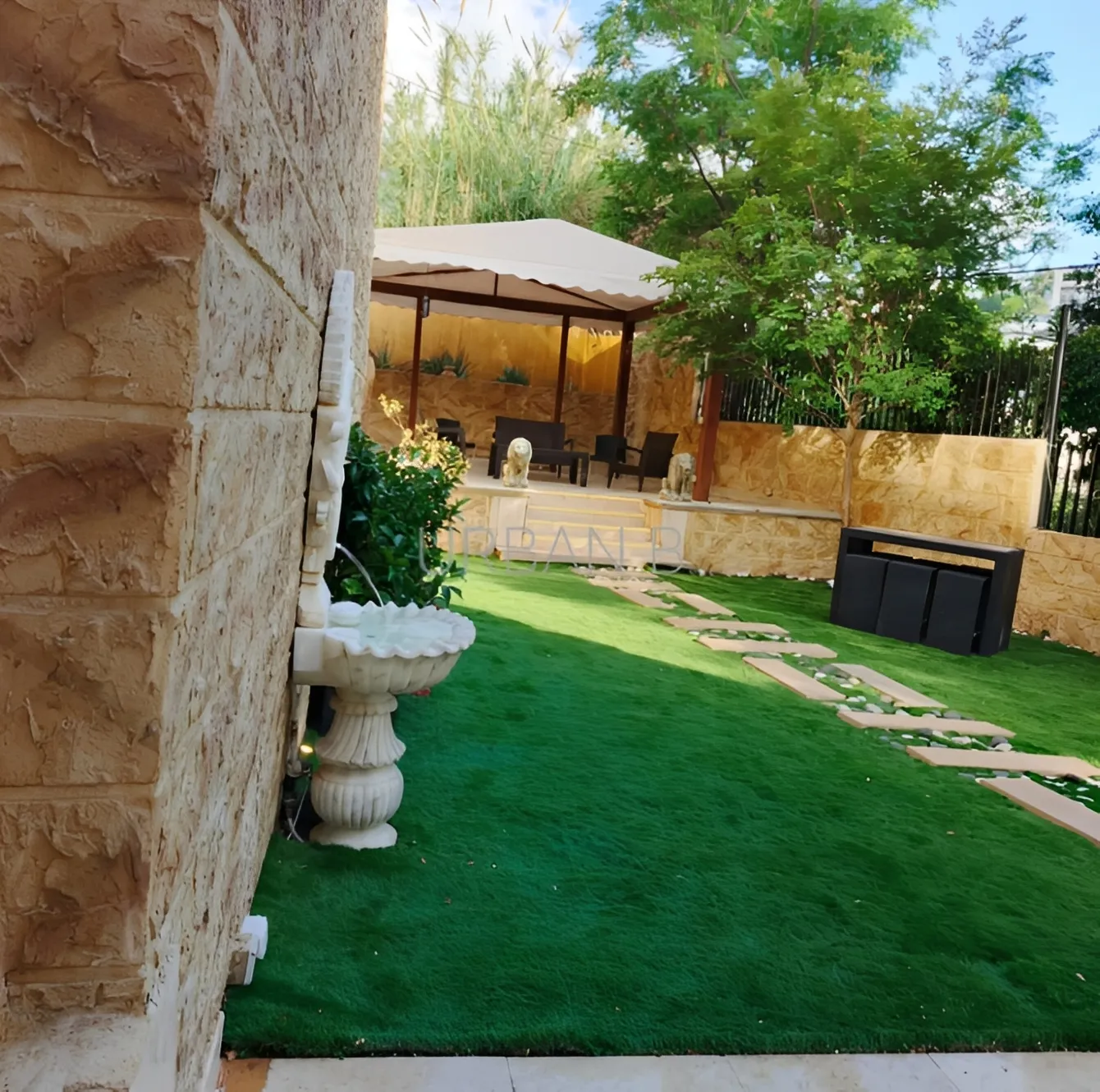 Villa for rent in Baabda, Lebanon - 4 bed, 6 bath