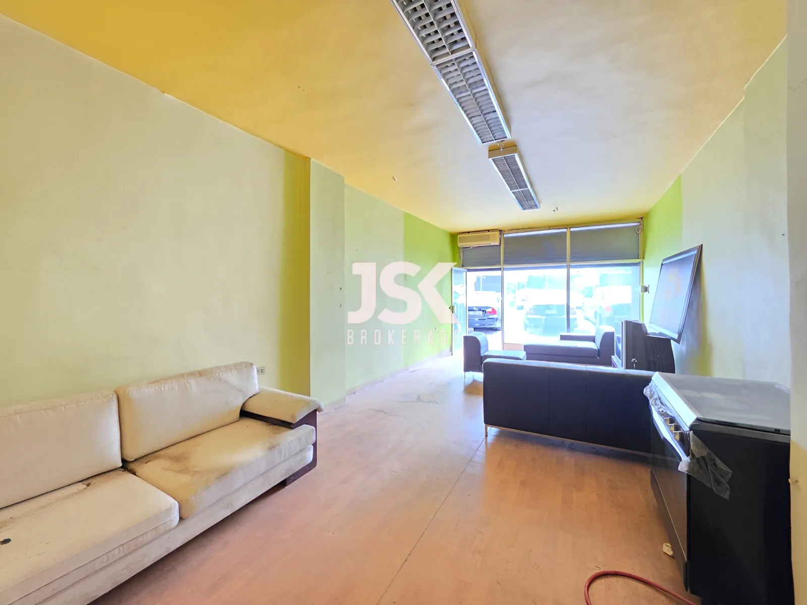Shop for Sale in Hazmieh