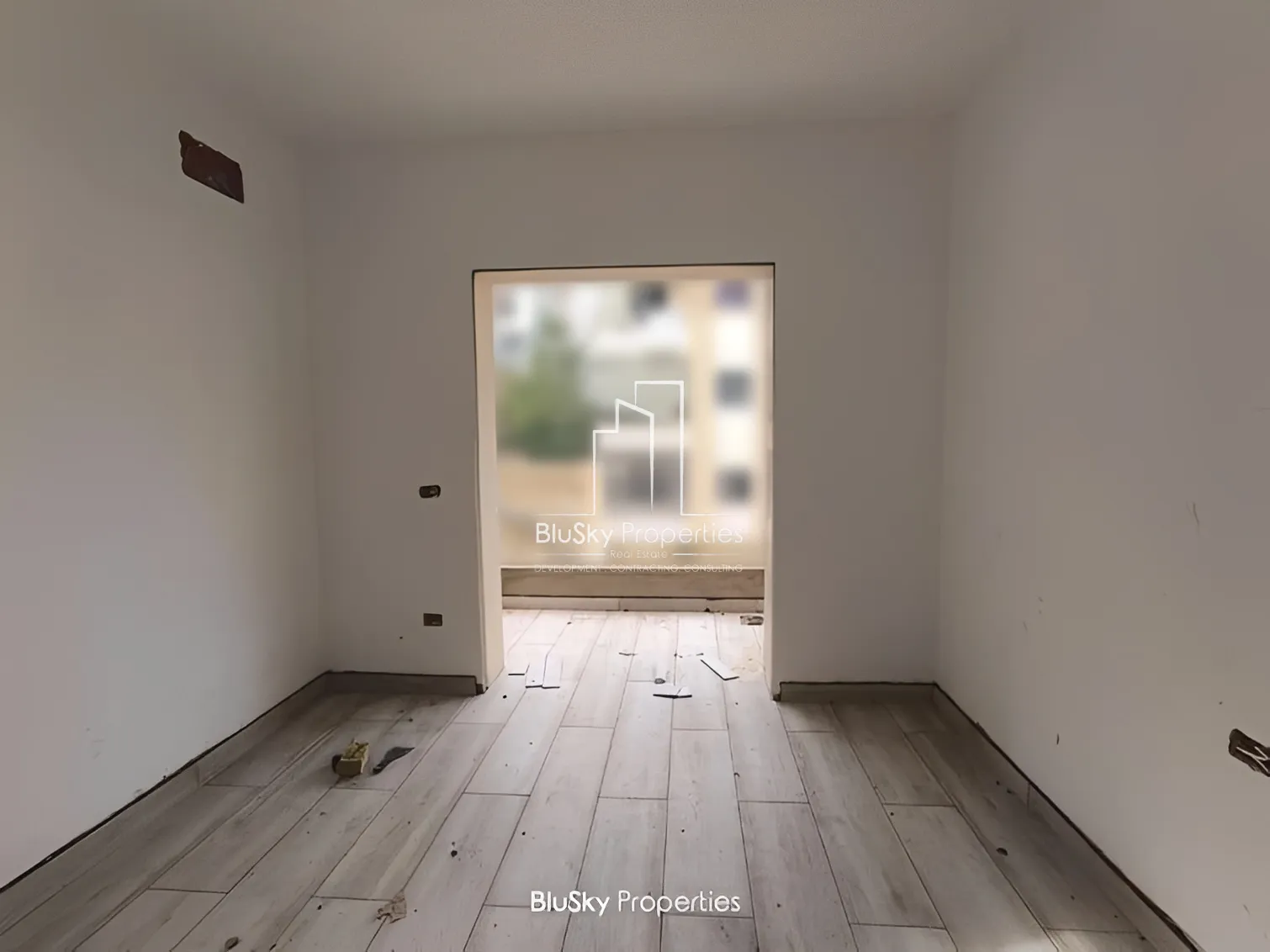 Apartment for Sale in Awkar