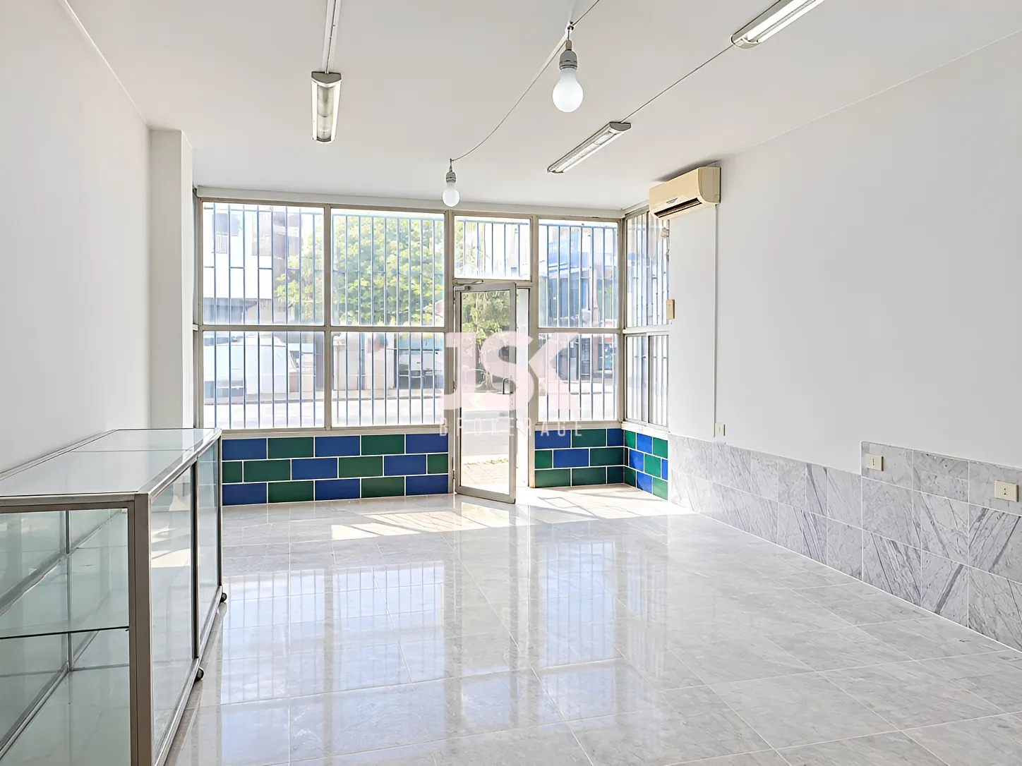 Shop for Sale in Hazmieh
