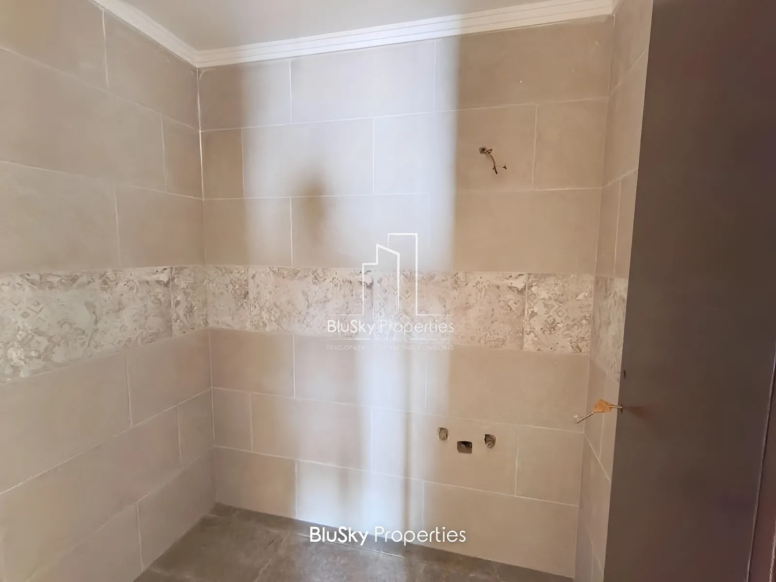 Apartment for Sale in Halat - 3 bed, 2 bath