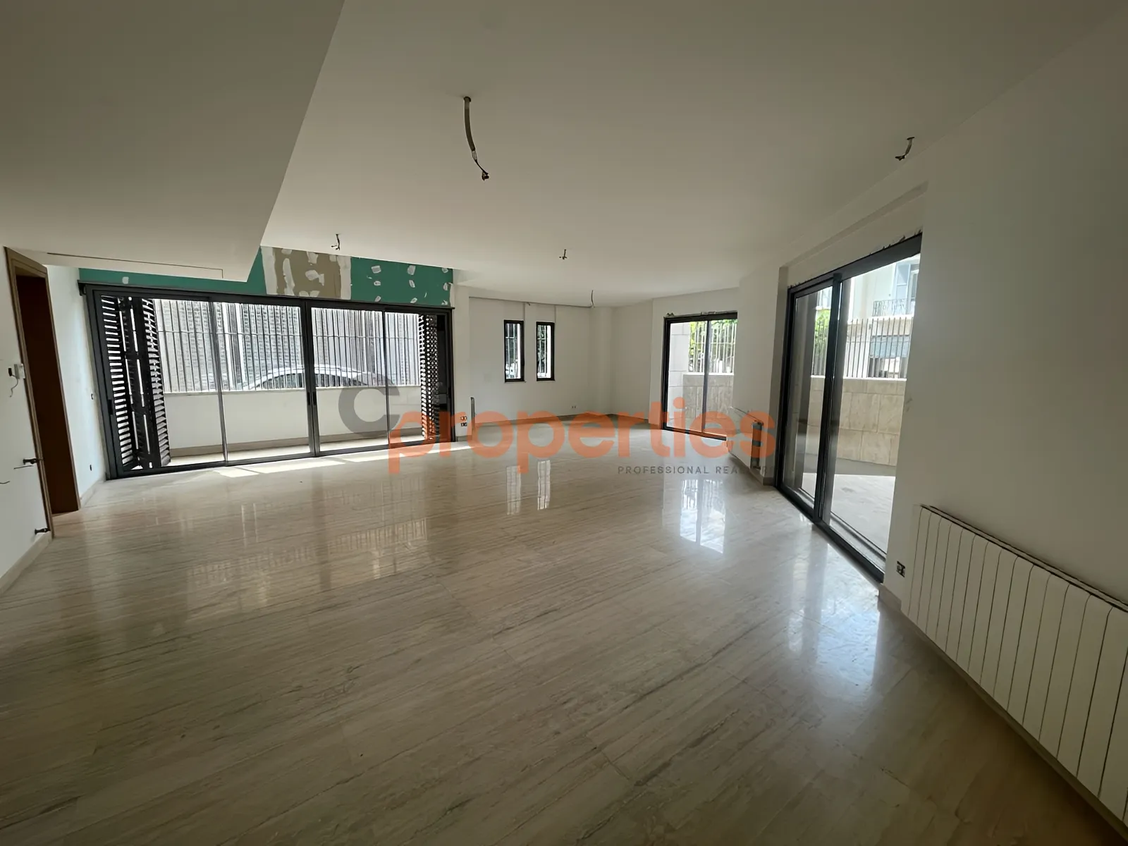 Apartment for Sale in Gemmayzeh - 4 bed, 5 bath
