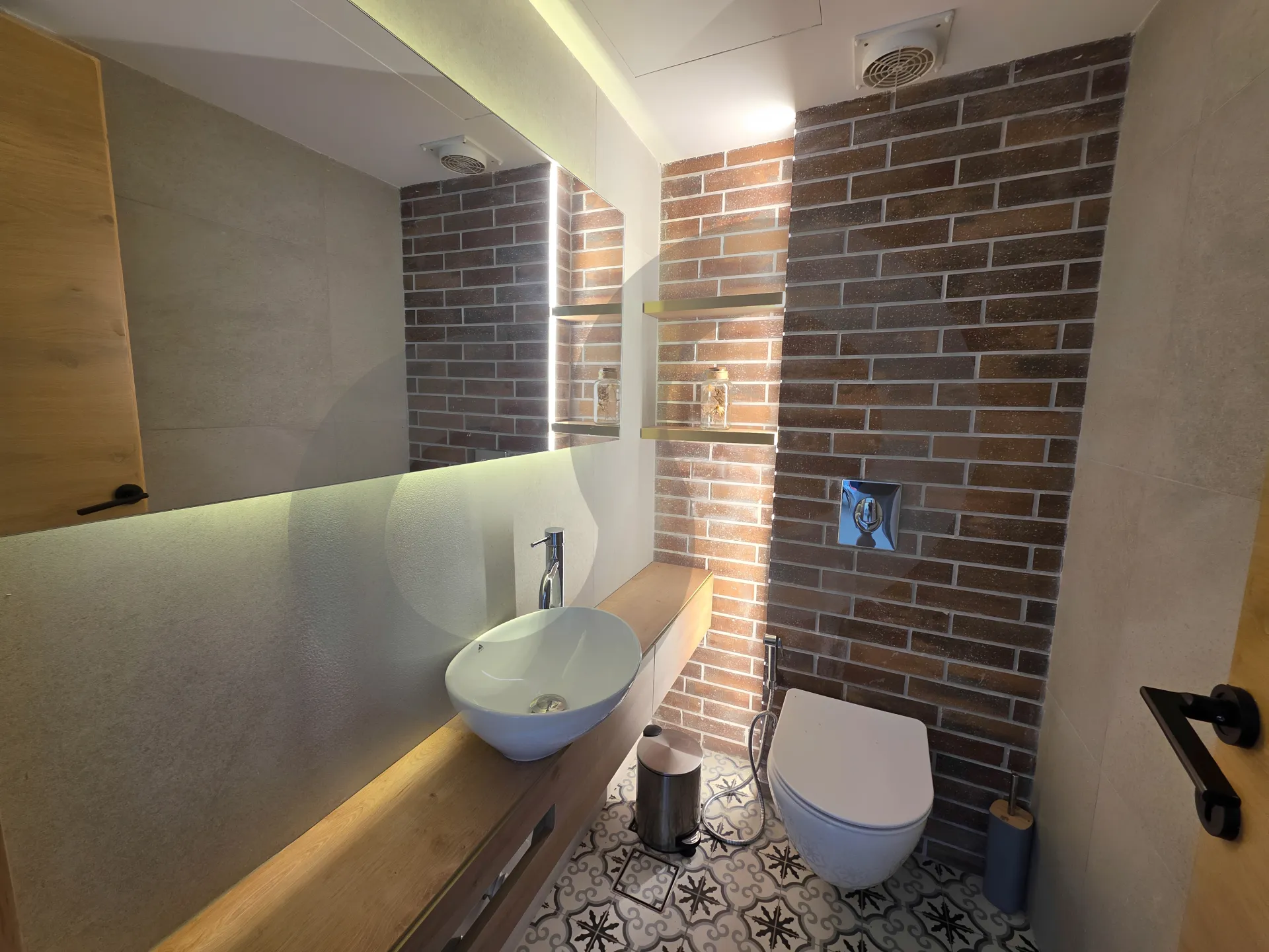 Commercial Property for Rent in Kaslik