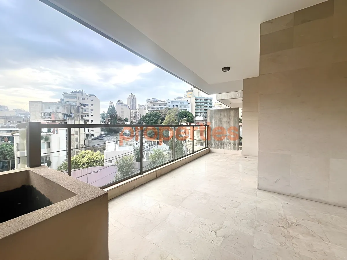 Apartment for Sale in Geitawi - 3 bed, 2 bath