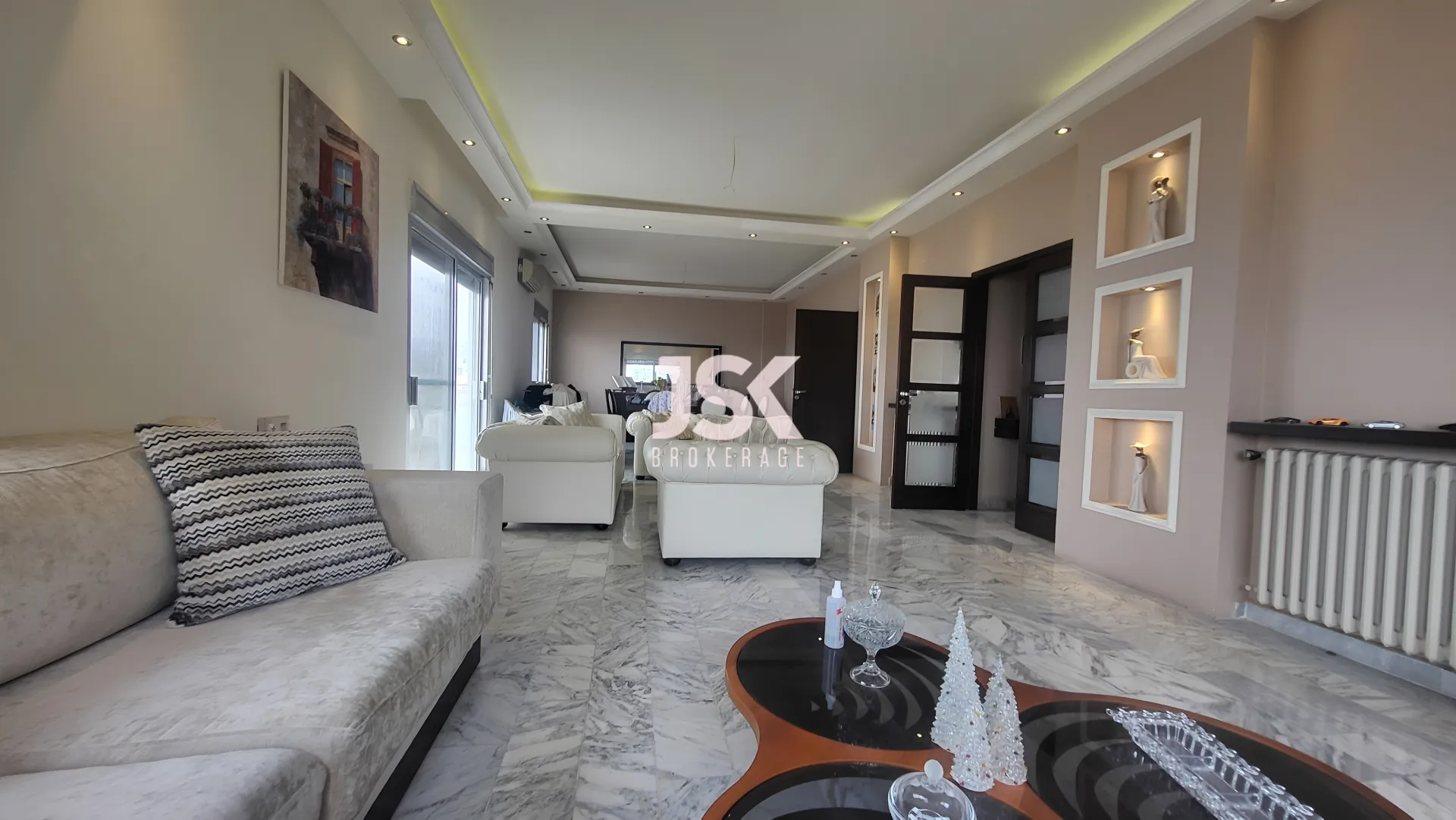 Apartment for Sale in Haret Sakher