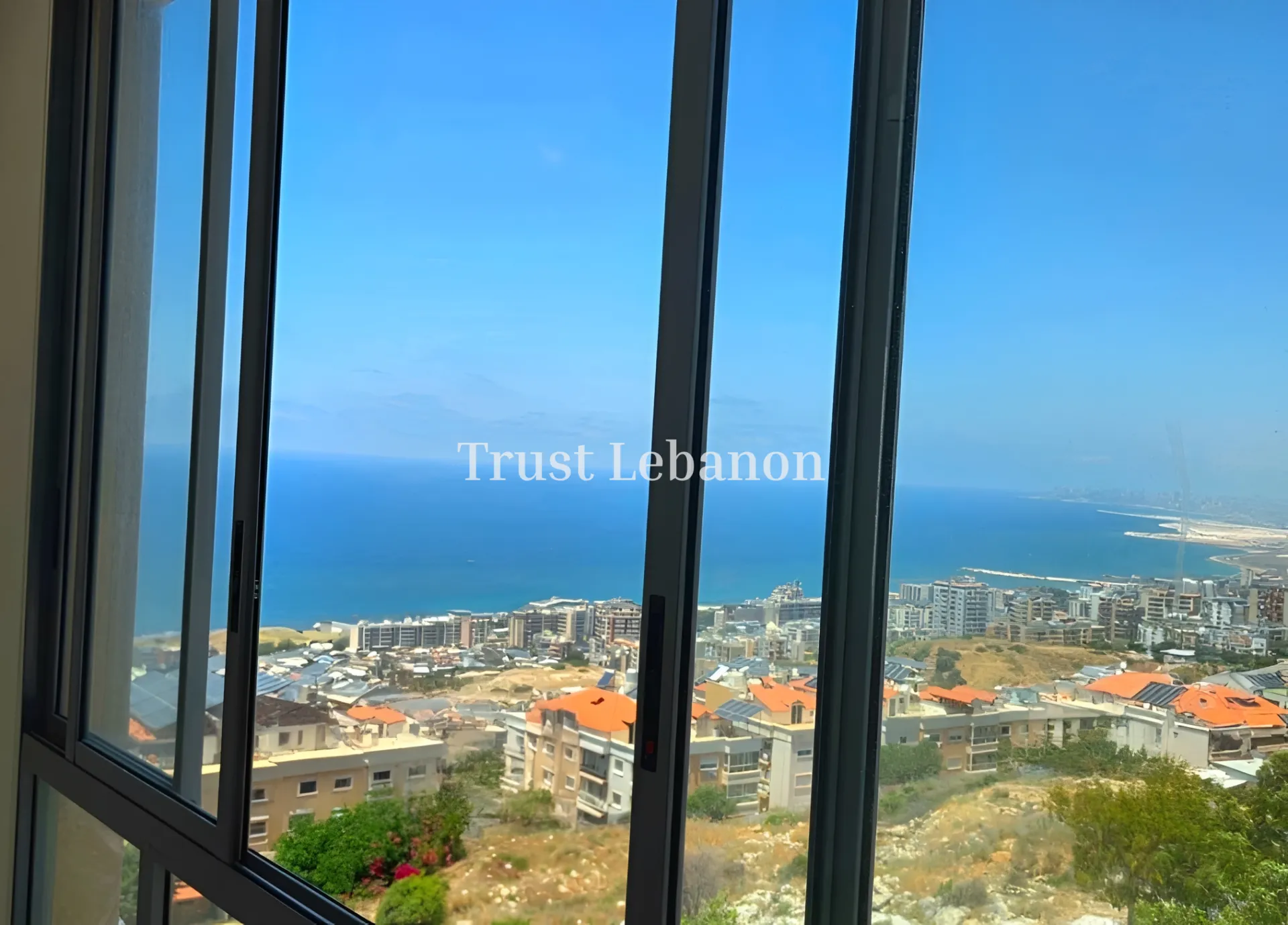 Apartment for sale in Aaramoun, Lebanon - 2 bed, 3 bath