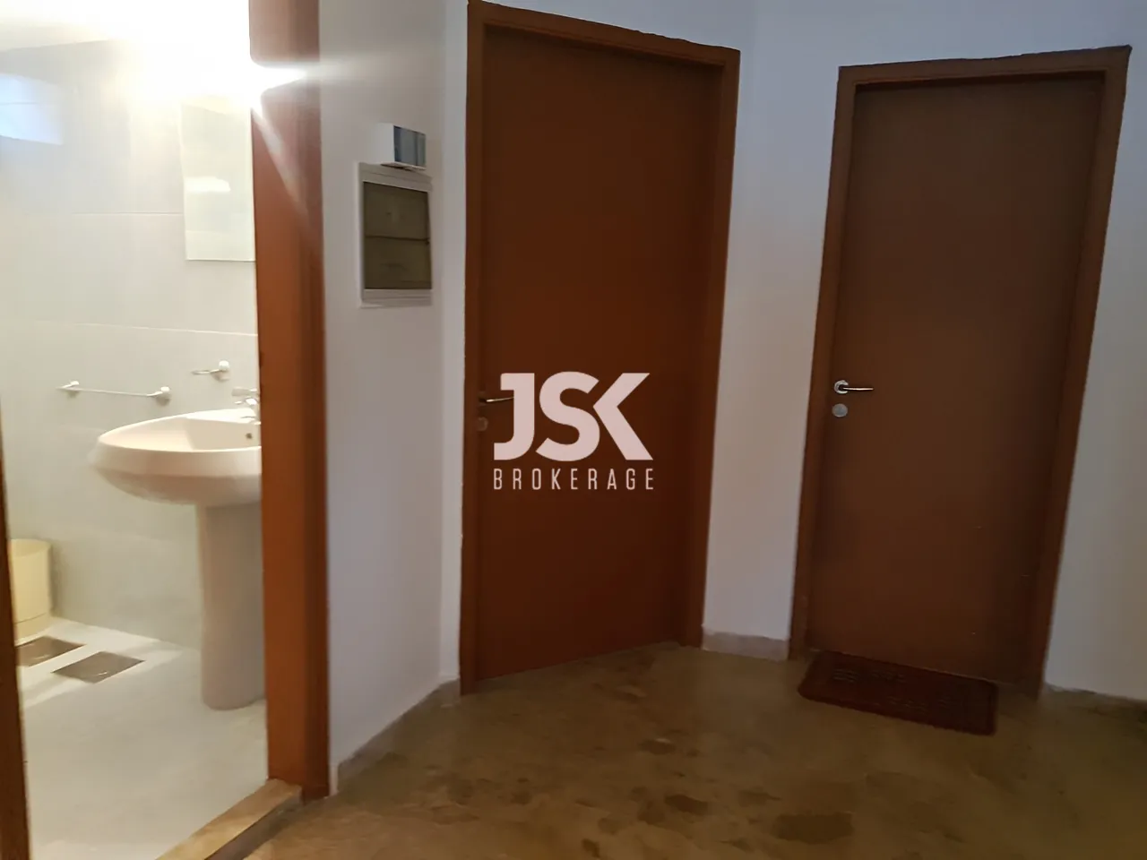 Building for Sale in Fatqa