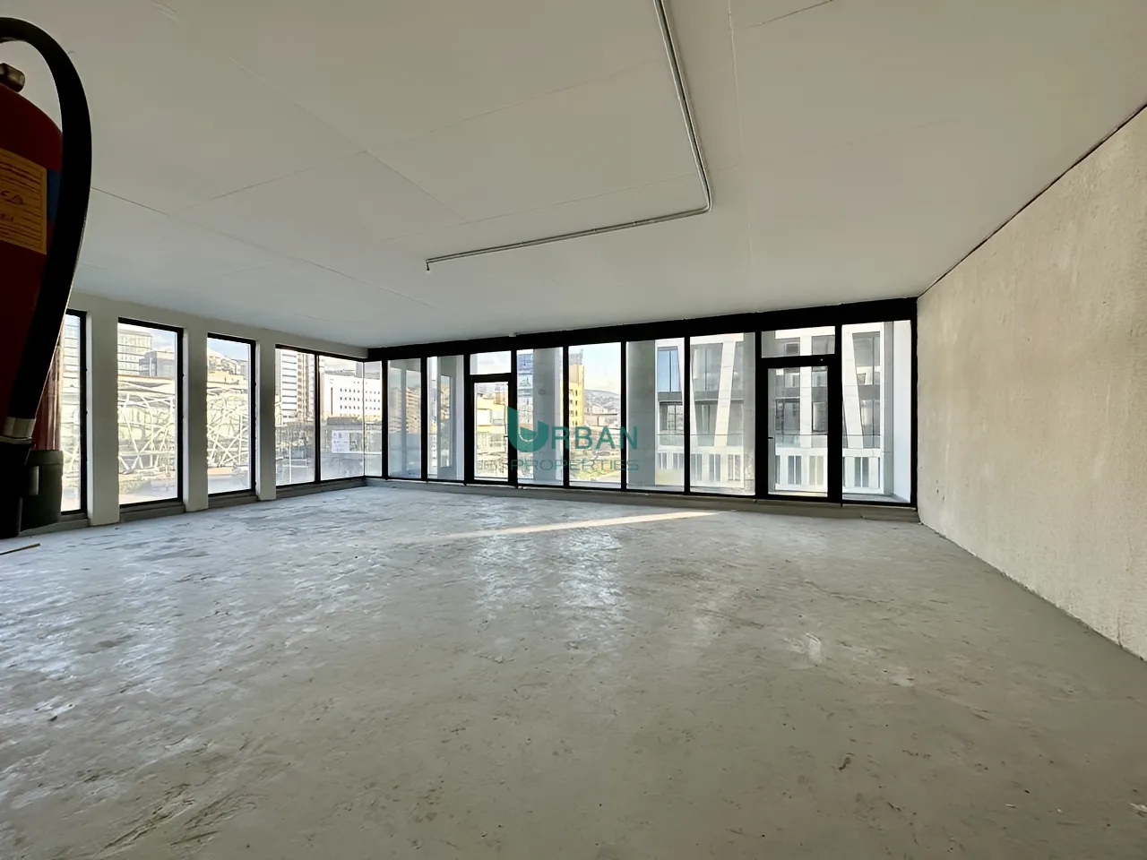 Office for rent in Dbayeh, lebanon